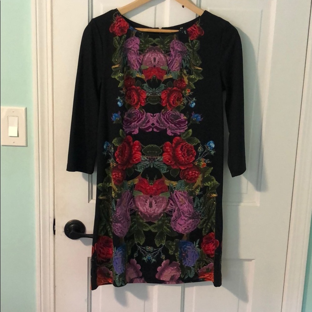 Floral shift dress